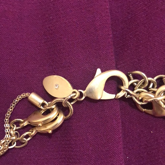 Statement layered necklace. - Picture 6 of 6